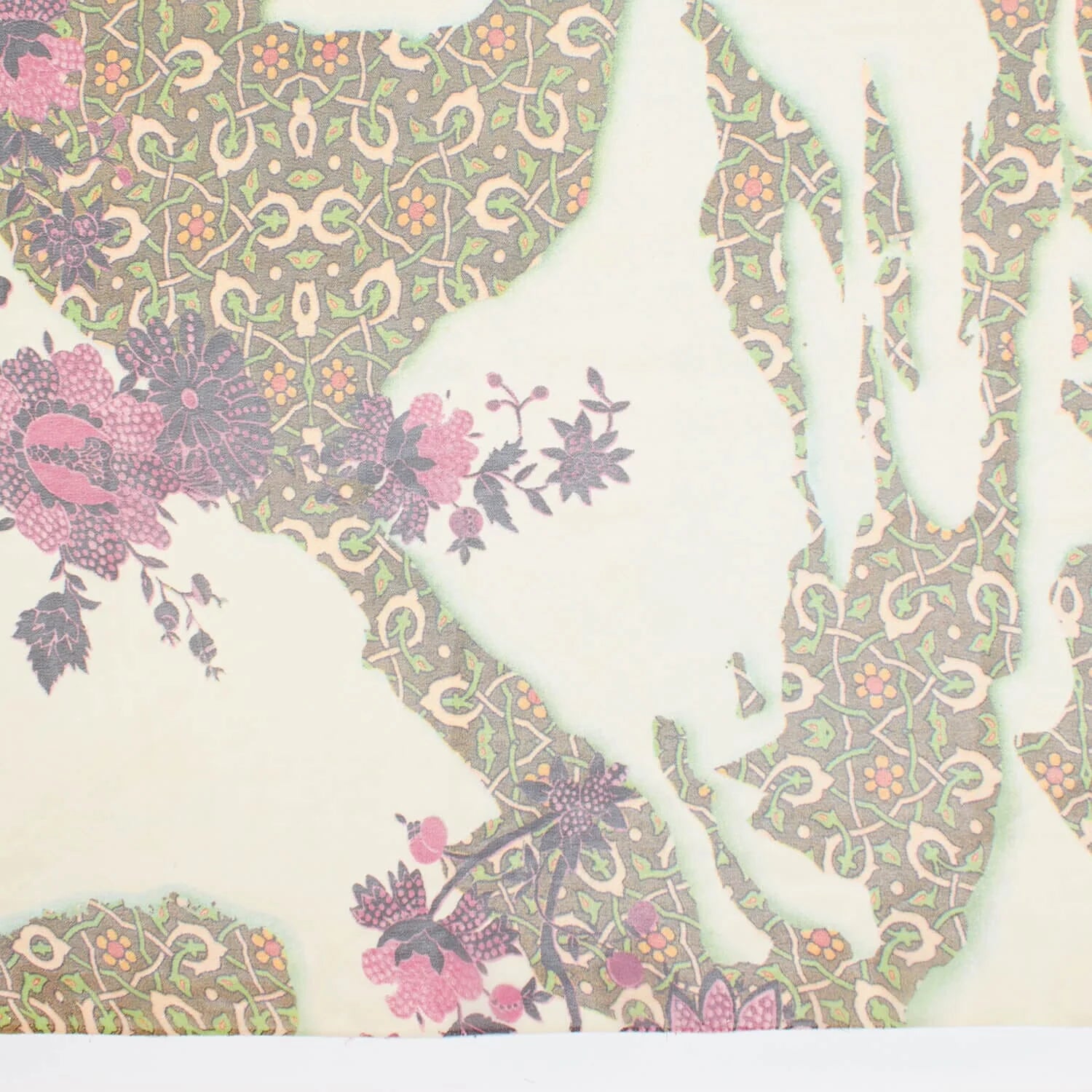 LATHAN PRINTED FLORAL VINE ON CHIFFON MATERIAL