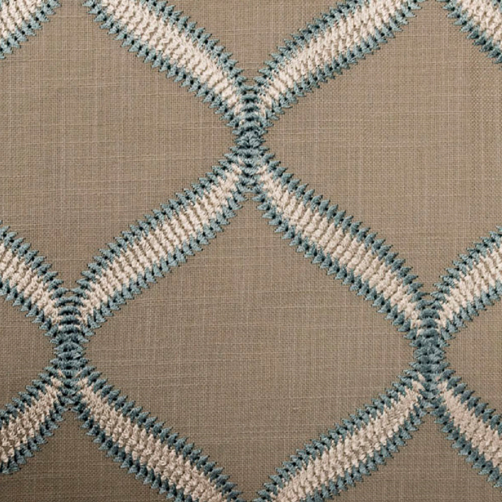 what color curtains go with blue walls	